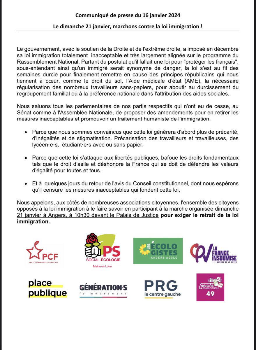 EmmanuelDrouin1's tweet photo. Le @PRGCtreGauche49 à la manifestation à Angers https://t.co/7shVTnMfg0