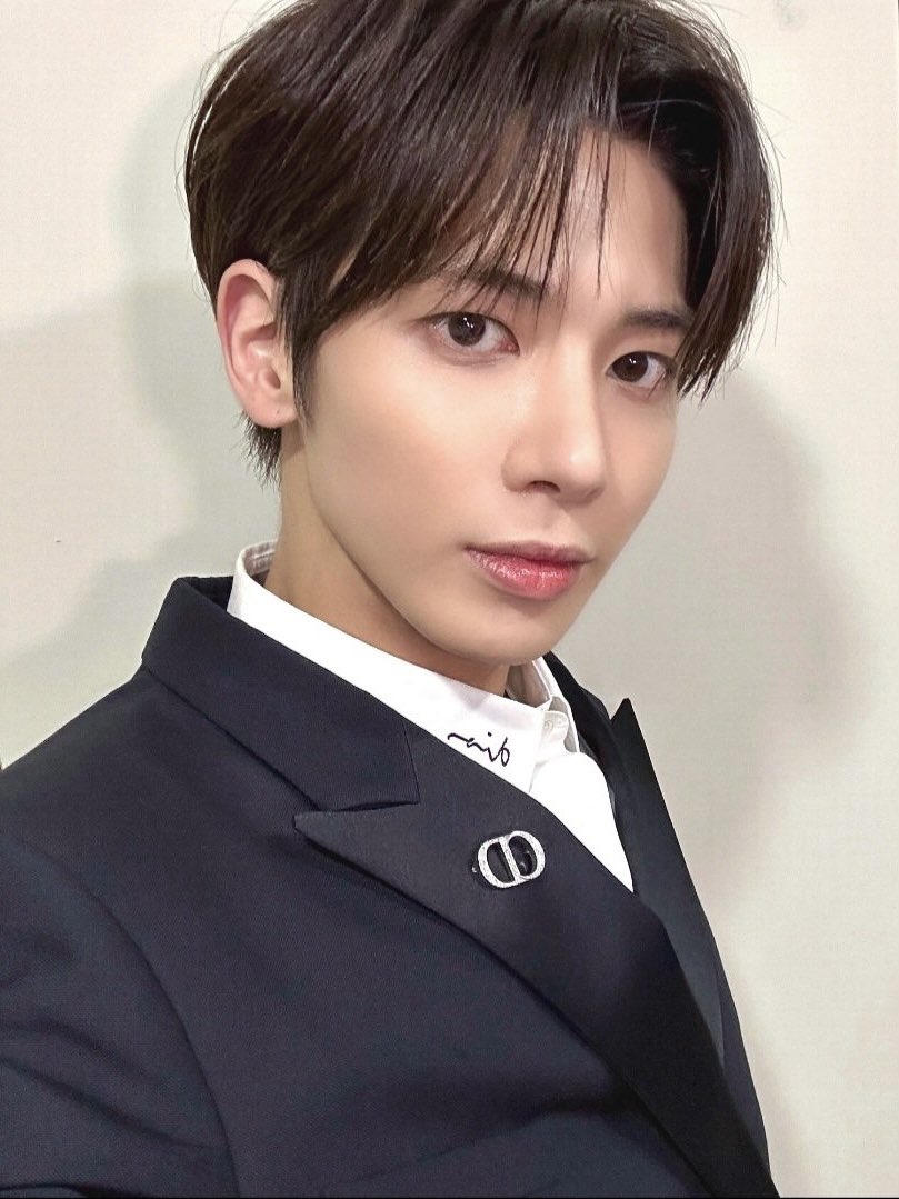 beomiesluv_'s tweet photo. ☾⋆｡my perfect match 🍸 𖦹 °✩ 

#MOASD #MOASelcaDay #TAEHYUN
#TOMORROW_X_TOGETHER @TXT_members @TXT_bighit https://t.co/YVxrg2LhfE