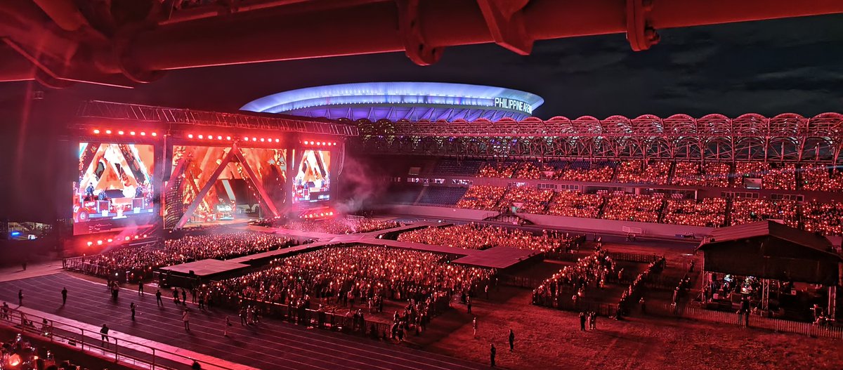 hwangreonjwin's tweet image. No one does concerts like 127. MAKE BULACAN SCREAM NEO!!

#NEOCITY_THE_UNITY_BULACAN 
@dnmentph @NCTsmtown_127