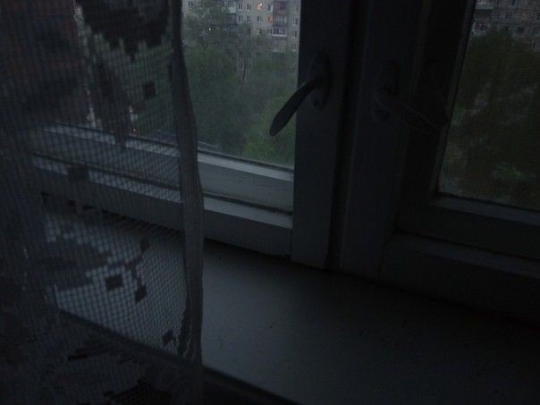 WILTEDVISIONSS's tweet image. ᅠ

          a chilling breeze has woken
          up the medium earlier than 
                              usual. 

            it appears that the wind
               managed to blow her 
             bedroom window open
          sometime during the night.

ᅠ