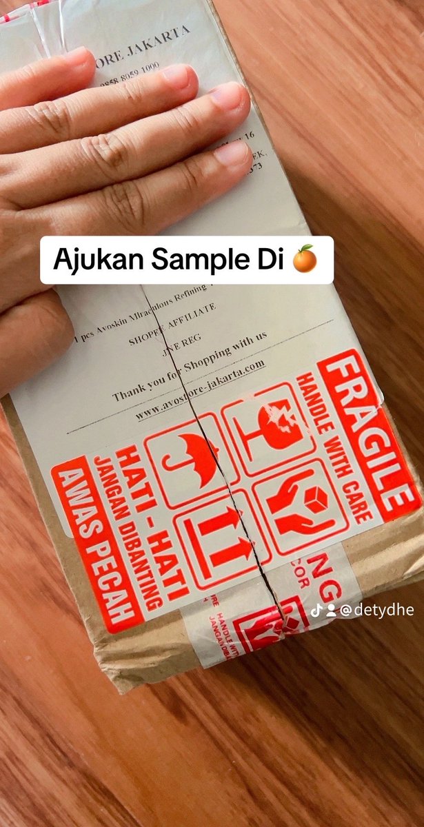 detydhe's tweet photo. Skincare Kamu Habis Coba deh saatnya ajukan sample, siapa tau di Acc Dapet Skincare yang kamu mau?🫶#skincare #detydhe #avoskin https://t.co/fqUaL25eXB