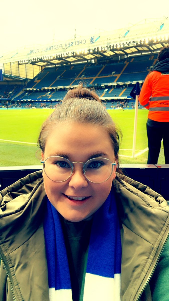 grainne_okane's tweet photo. Corner flag gang!! Let’s go Chelsea women!!! @chelsea_women @ChelseaFCW #cfcwmatchday https://t.co/w1muaTrrBL