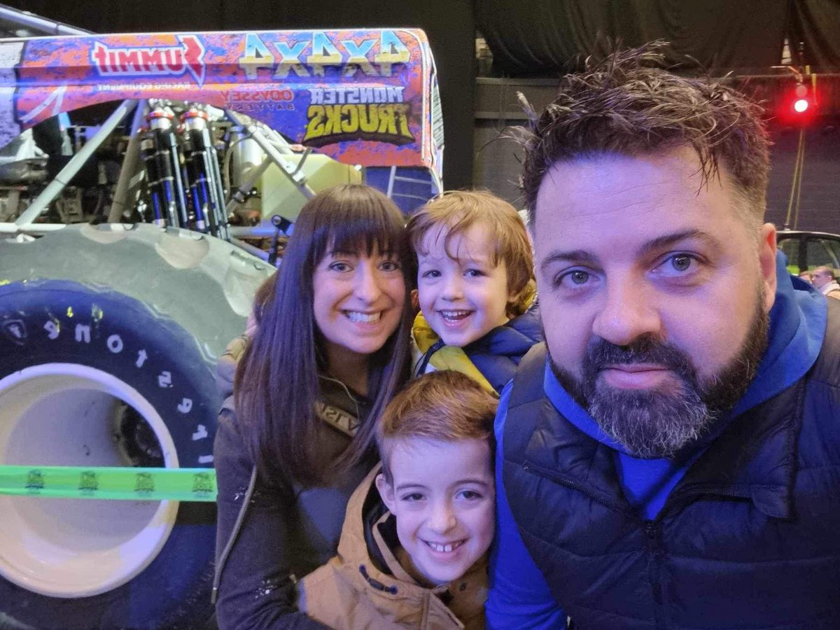 elizlorimer's tweet photo. So much fun! #hotwheelsmonstertruckslive https://t.co/tBRqvpih8m