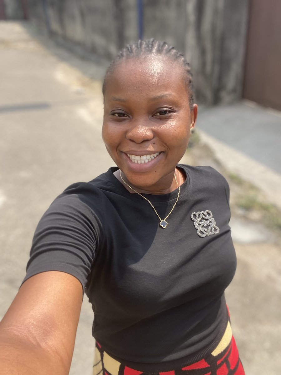 JackreeceB's tweet image. Happy Sunday🥰 
on #cornrow for my own #MosesBliss 😂😂😂😂🤣😩 #Nigeria