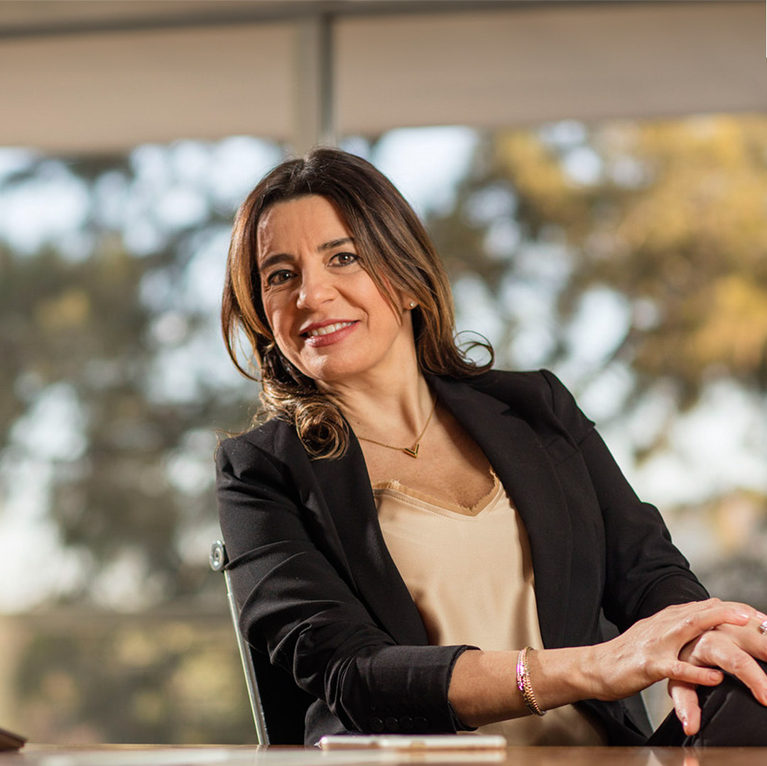 Valeria Plastino shares how growing up and practicing law in Argentina prepared her to help her team at Cirion navigate change: hubs.la/Q02h4LBZ0 #HispanicExecMag #LatinaLeaders #LatinaLawyers @ciriontech