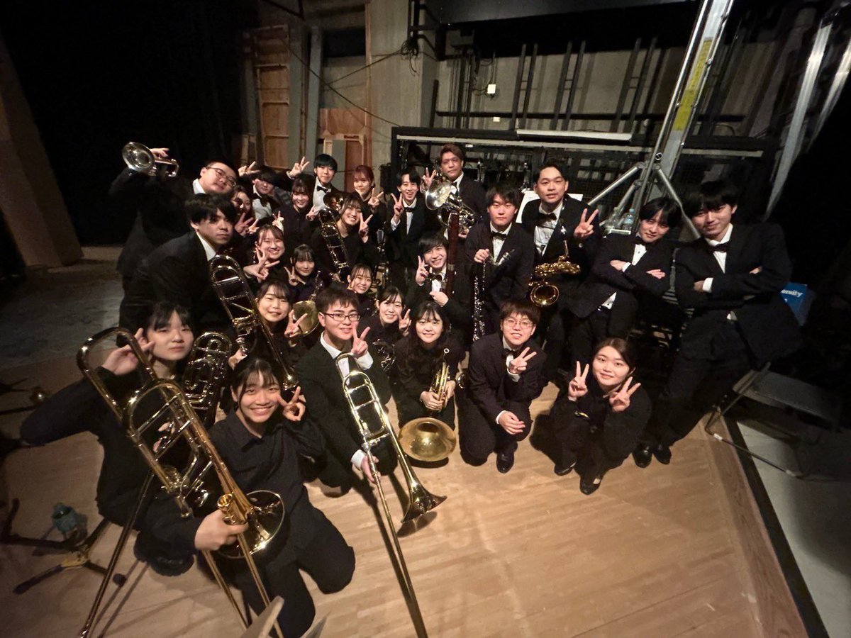 utef_wind_'s tweet photo. 【第57回定期演奏会】
定期演奏会、無事終了しました！！
立ち見が出るほどのお客様に来ていただき、本当に嬉しかったです！
皆様のご支援ご声援のおかげでこうして演奏会を開催できていることを痛感しています！ありがとうございました！
今後とも、福岡教育大学吹奏楽部をよろしくお願いいたします🙇 https://t.co/lFp58IYozq