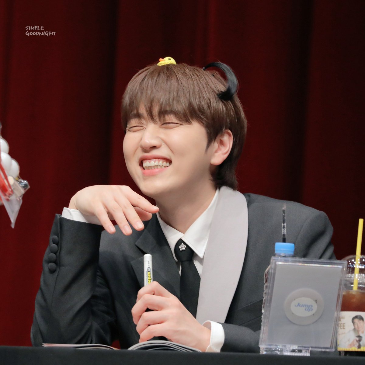 꾸모리 tweet media