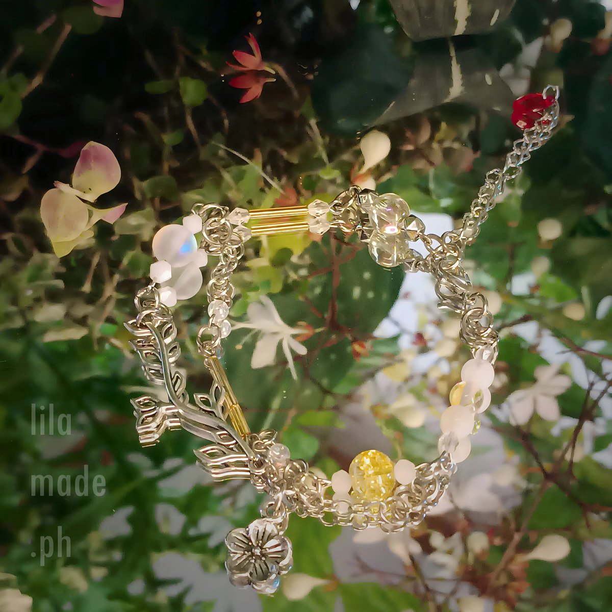 lilamadeph's tweet photo. Handcrafted Danmei Inspired Jewelries 
#handcrafted #handmadejewelry #erha #2ha #danmei #chuwanning #moran #fanmade #handmadeph https://t.co/NvKpcjphpT