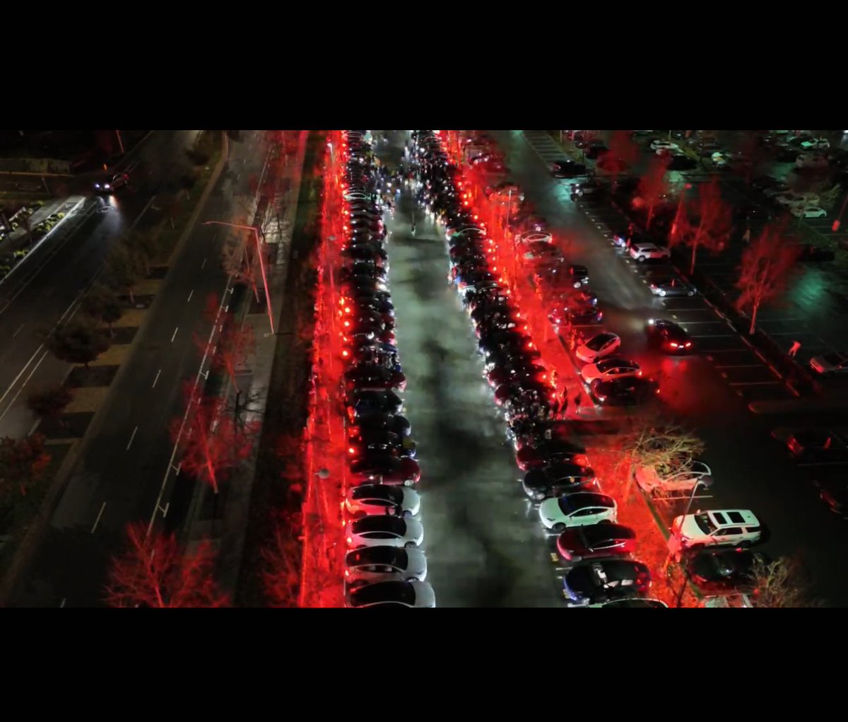 Spectacular car rally, Tesla light show dedicated to Lord Ram enthrals Bay Area residents in California. My @PTI_News Report 👇
m.economictimes.com/news/internati… @AchaleshAmar  @CGISFO @cgihou @RamJanmBhoomi #ramcarrally
