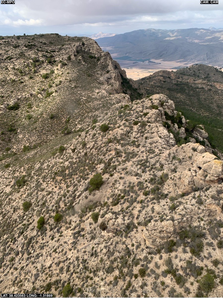 Servicios de emergencia rescatan a senderista en el Pico de la Cruz, #Jumilla

✅noticias.112rmurcia.es/?RsYz6