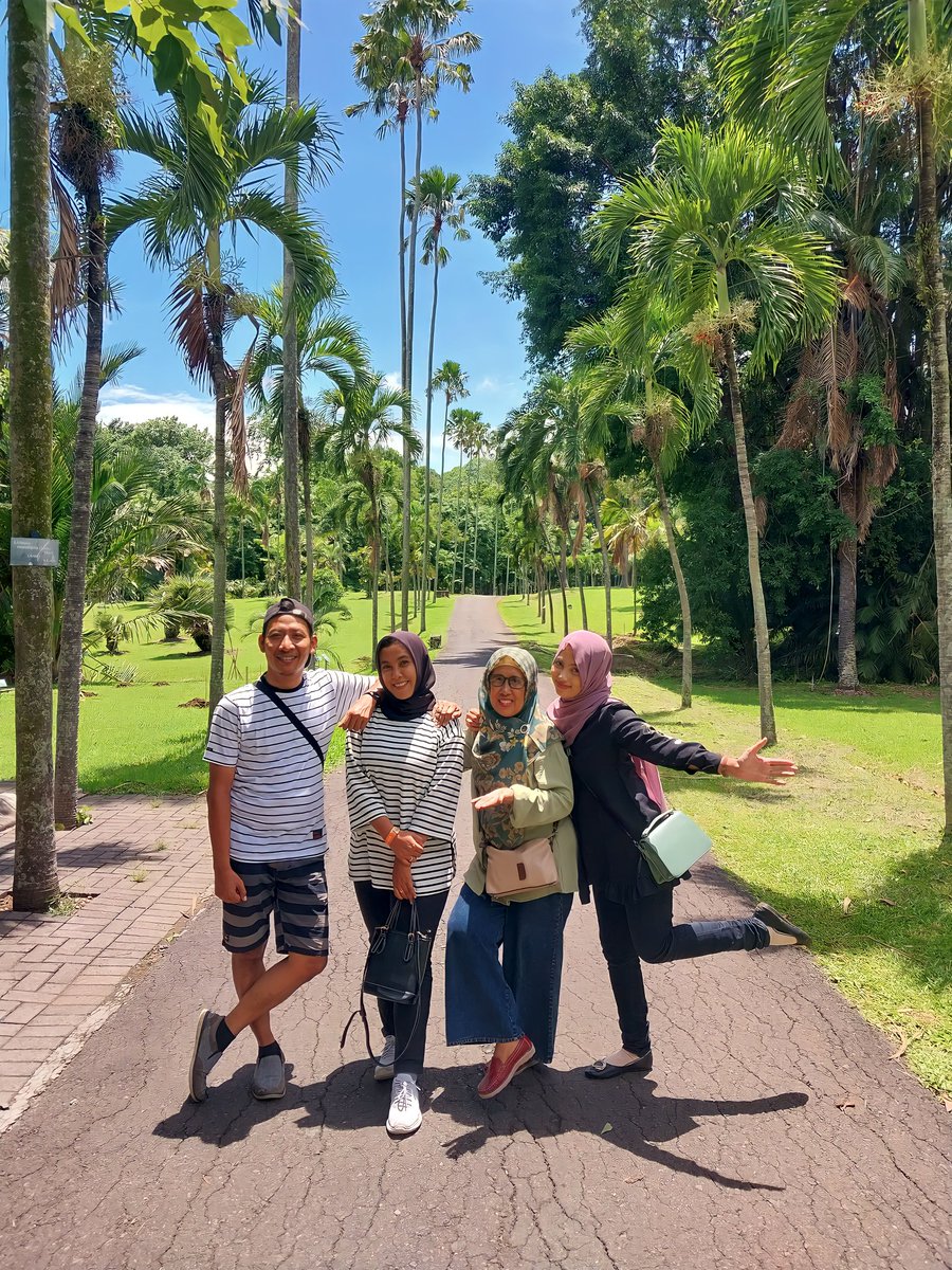 putjess's tweet photo. Piknik dadakan 😉 https://t.co/axp5556wNj