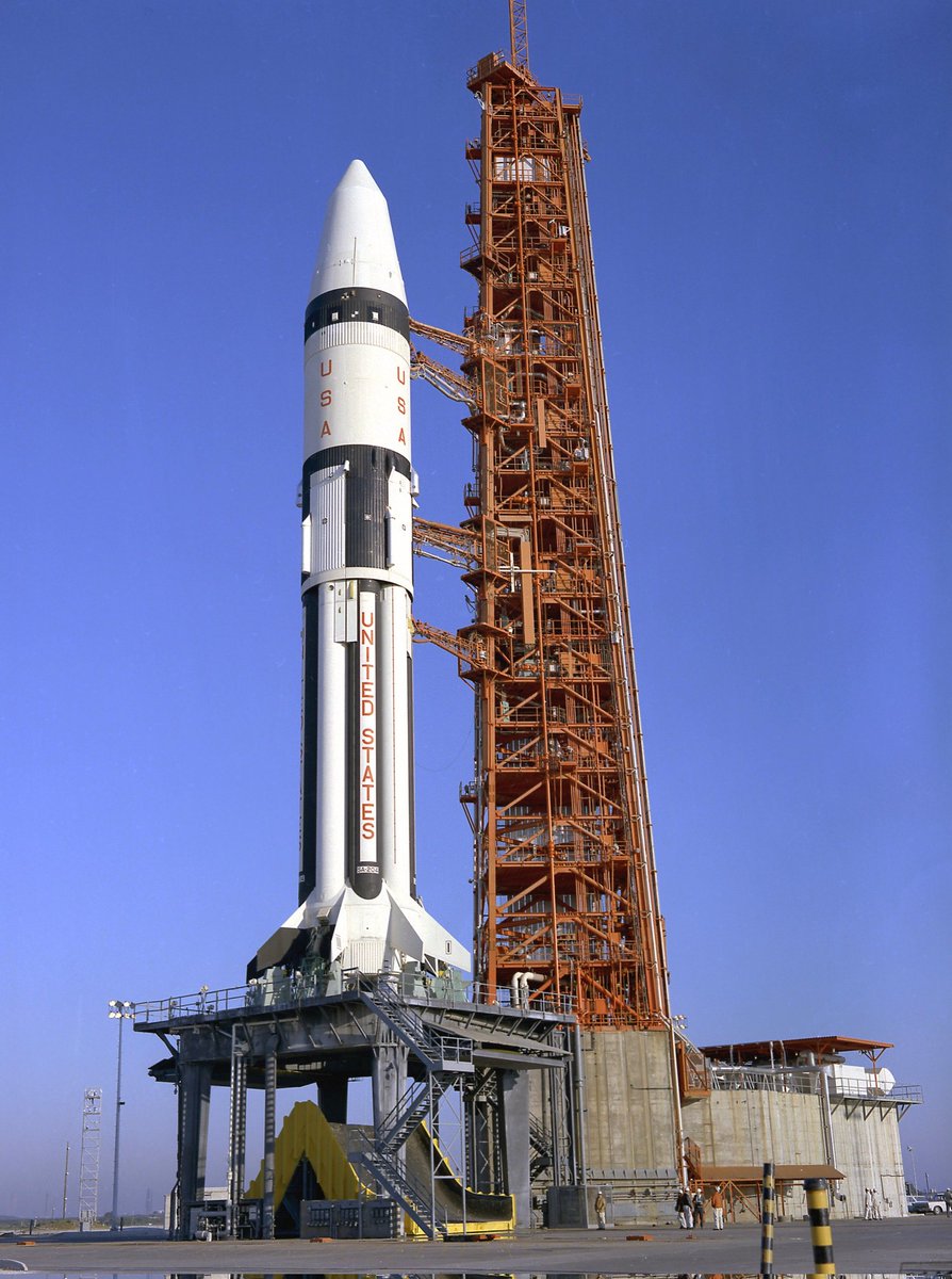 contactlight69's tweet photo. Grumman was awarded the LEM contact on November 7, 1962. The first LEM flew on the uncrewed #Apollo5 mission on 22 January 1968. The first crewed Apollo mission with a LEM was #Apollo9 on 3 March 1969. https://t.co/u6rzGKTwzN