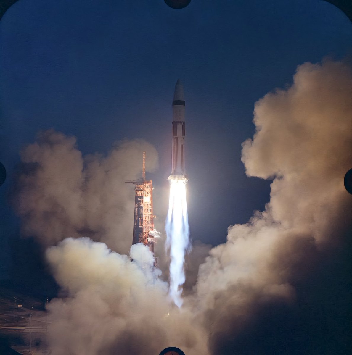 contactlight69's tweet photo. Grumman was awarded the LEM contact on November 7, 1962. The first LEM flew on the uncrewed #Apollo5 mission on 22 January 1968. The first crewed Apollo mission with a LEM was #Apollo9 on 3 March 1969. https://t.co/u6rzGKTwzN