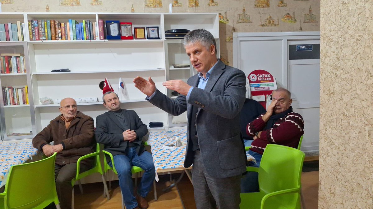 devagungorende's tweet photo. Güngören Karacalar Derneğinde Of Şat Lisesi Mezunları kahvaltısına Katılım sağladık ilgi ve alakası için Dernek  Başkanı Sn Ali Kataca ya teşekkür ederiz💧🌱 https://t.co/gx8iHaemuM