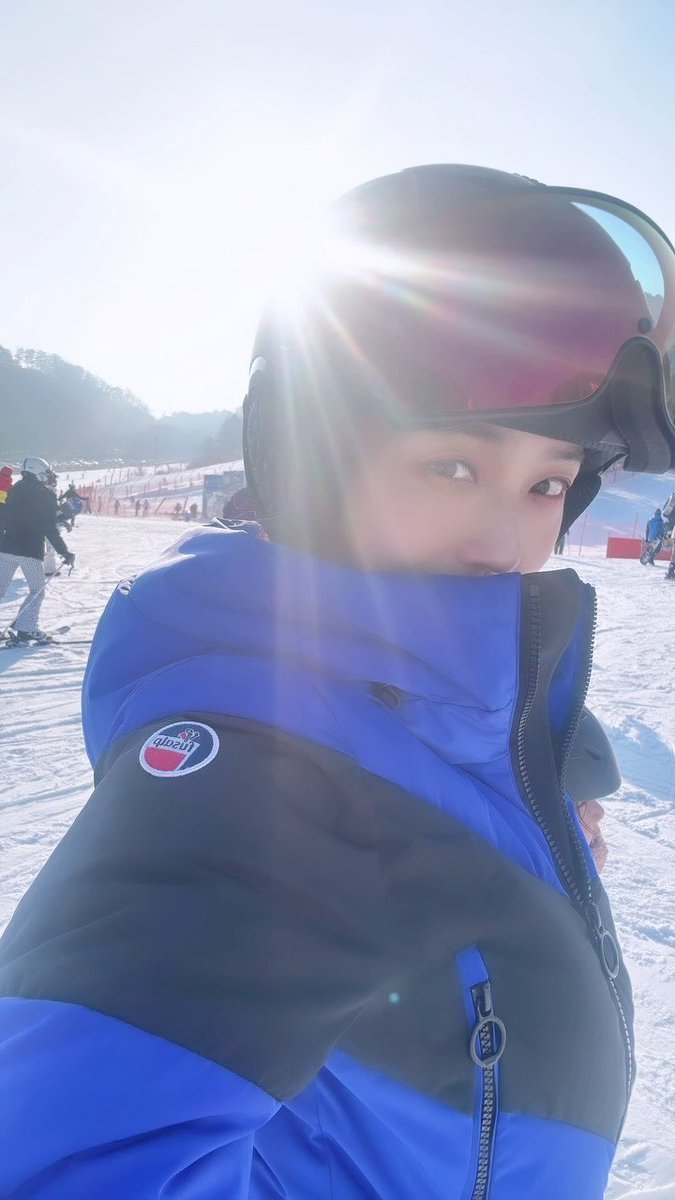 star__luvses's tweet photo. 눈만보여도
코만보여도
쭈아.. https://t.co/SqYUeUWRf9