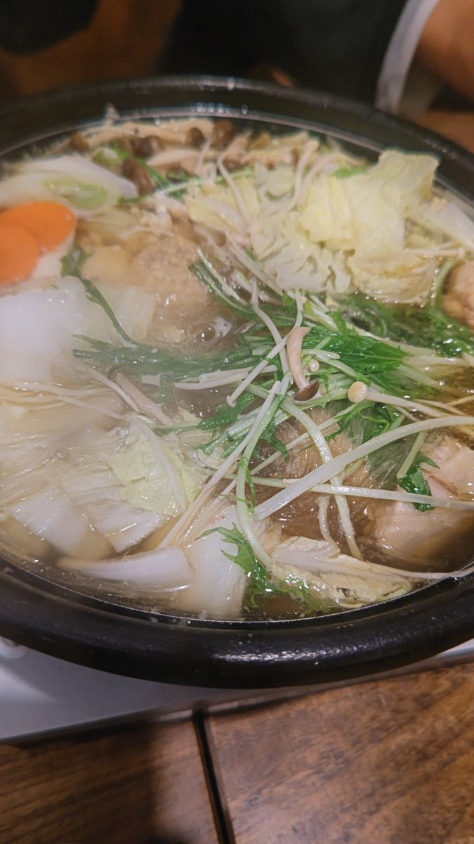 UDON34494864's tweet photo. 同級生と新年会でした
美味しくいただきましたよ😋
〆の雑炊まで旨かった

けど、食い過ぎやね😆 https://t.co/N6vzEHsgbn