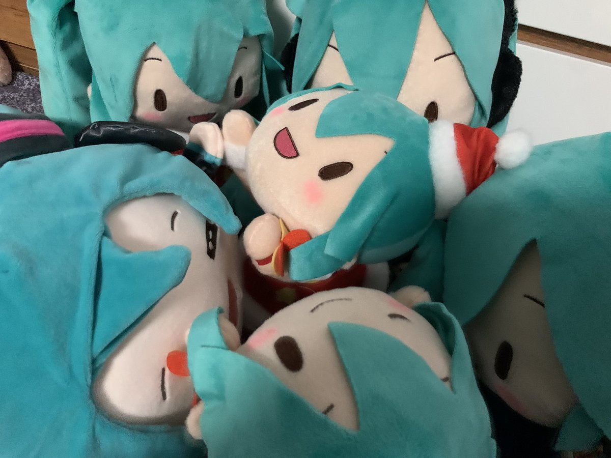 Moonbird001's tweet photo. 好寶寶，愛fufu！🥰🥰 https://t.co/PmqJqwrjdC