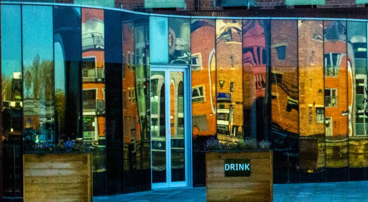 ollibrocNFT's tweet image. Want to win a @MetaVixensNFT exclusive, a @PolyRoseNFT special and 0.015 WETH?

Ace, just buy my stuff #onPolygon

 A couple of Bored Mutant Alien Pirates on primary plus plenty on secondary could be your winning ticket
Or any of my other polygon stuff 

Link and prizes ⬇️