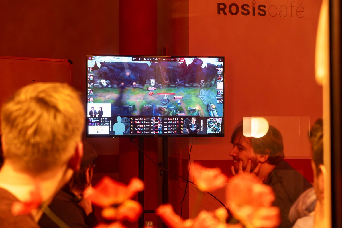 HNVR Esports tweet media