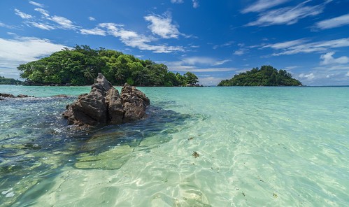 east_facts's tweet photo. FACT: Moyenne Island National Park in Seychelles is the world's smallest national park. https://t.co/3krNUl55Vq