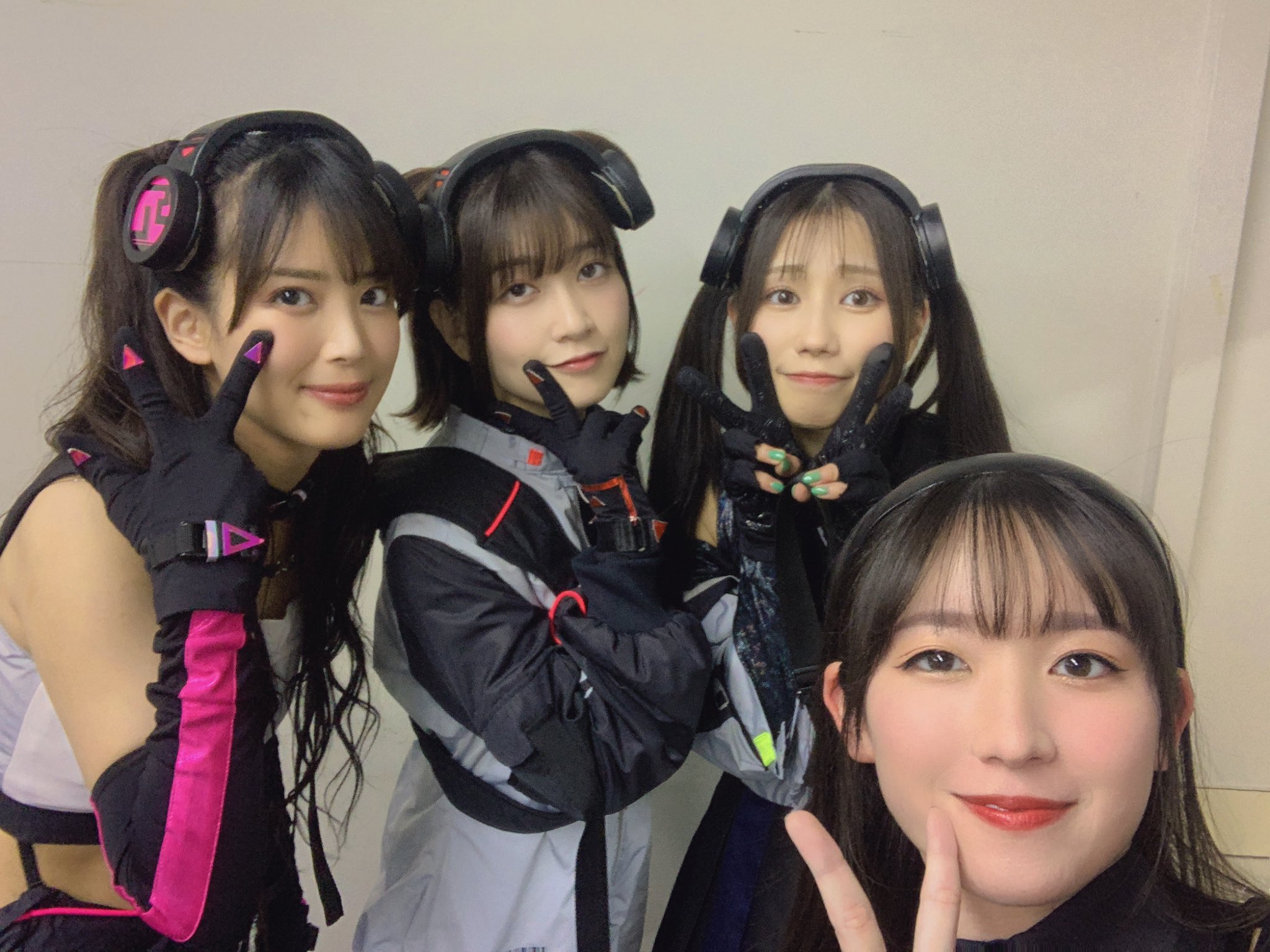 あうジュニアアイドル画像  / X