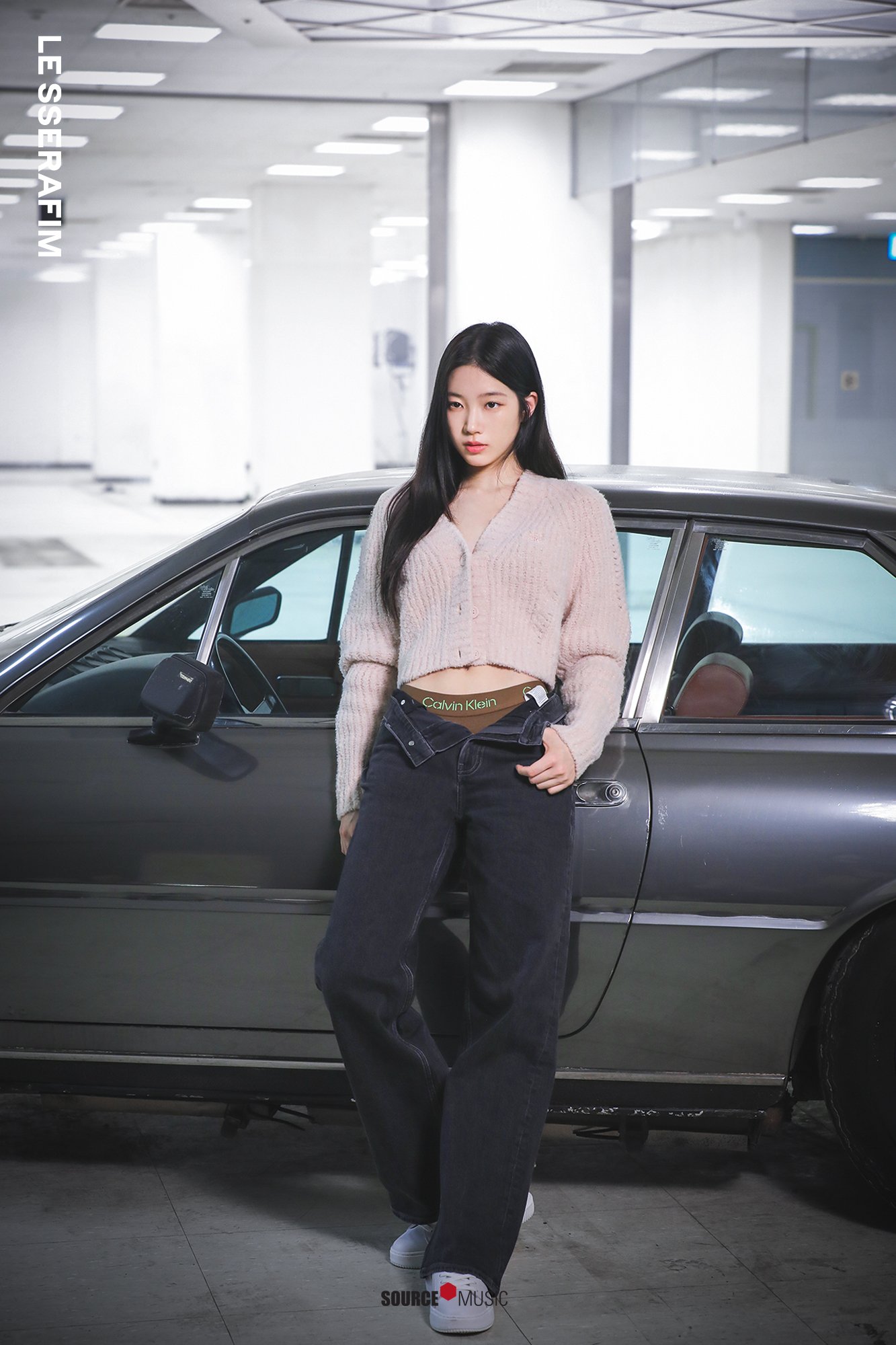 【YCH】LE SSERAFIM カズハ 着用♪ SIDE CUT DETAIL JEANS LE SSERAFIM カズハ着用☆Calvin Klein 90's