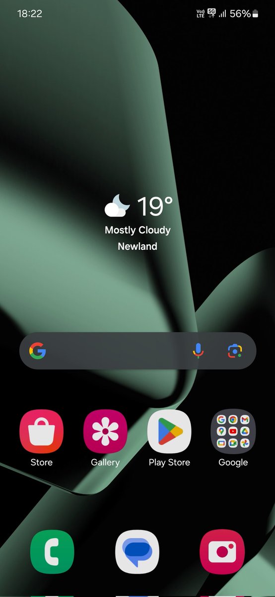 dionewho's tweet photo. @stufflistings Lost my interest in homescreen customization nowadays. 
Btw walls from @puffercatt https://t.co/3gUE2yyWQl