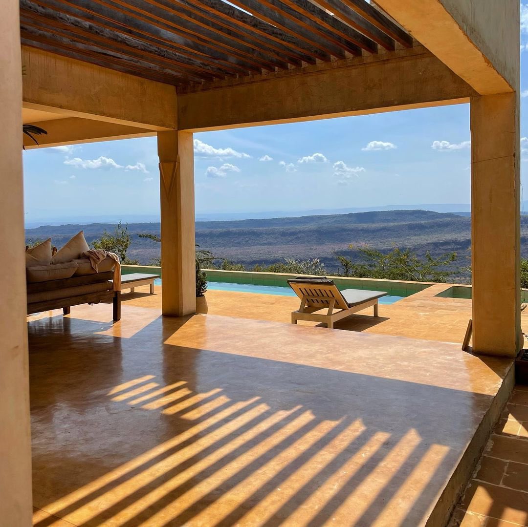 Let’s Discover Travel tweet media