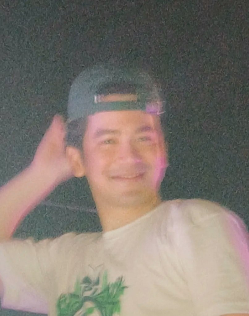 popoy__gonzales's tweet photo. joshua garcia gives flying kiss to the crowd during sinulog festival 2024! 😘🥺 https://t.co/pz1QSCsejC