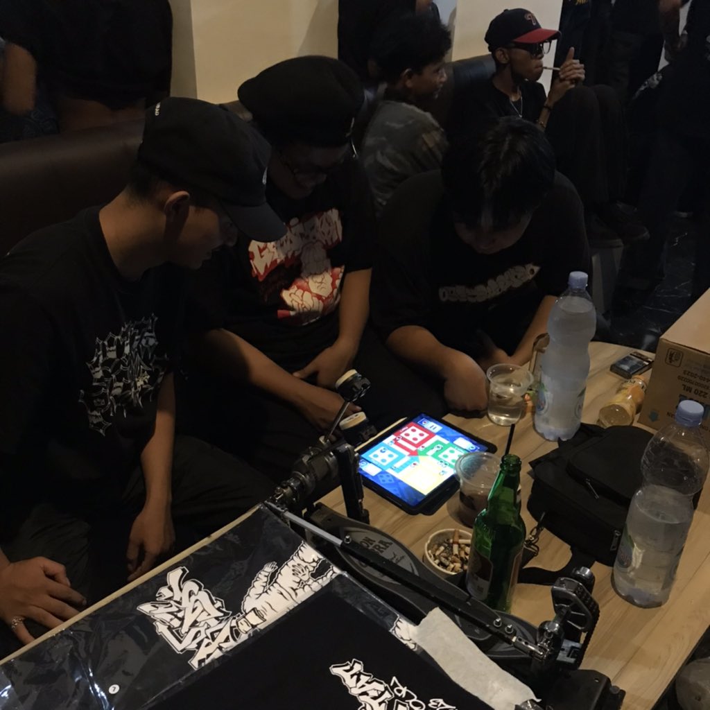 NKO4KIDZ tweet media