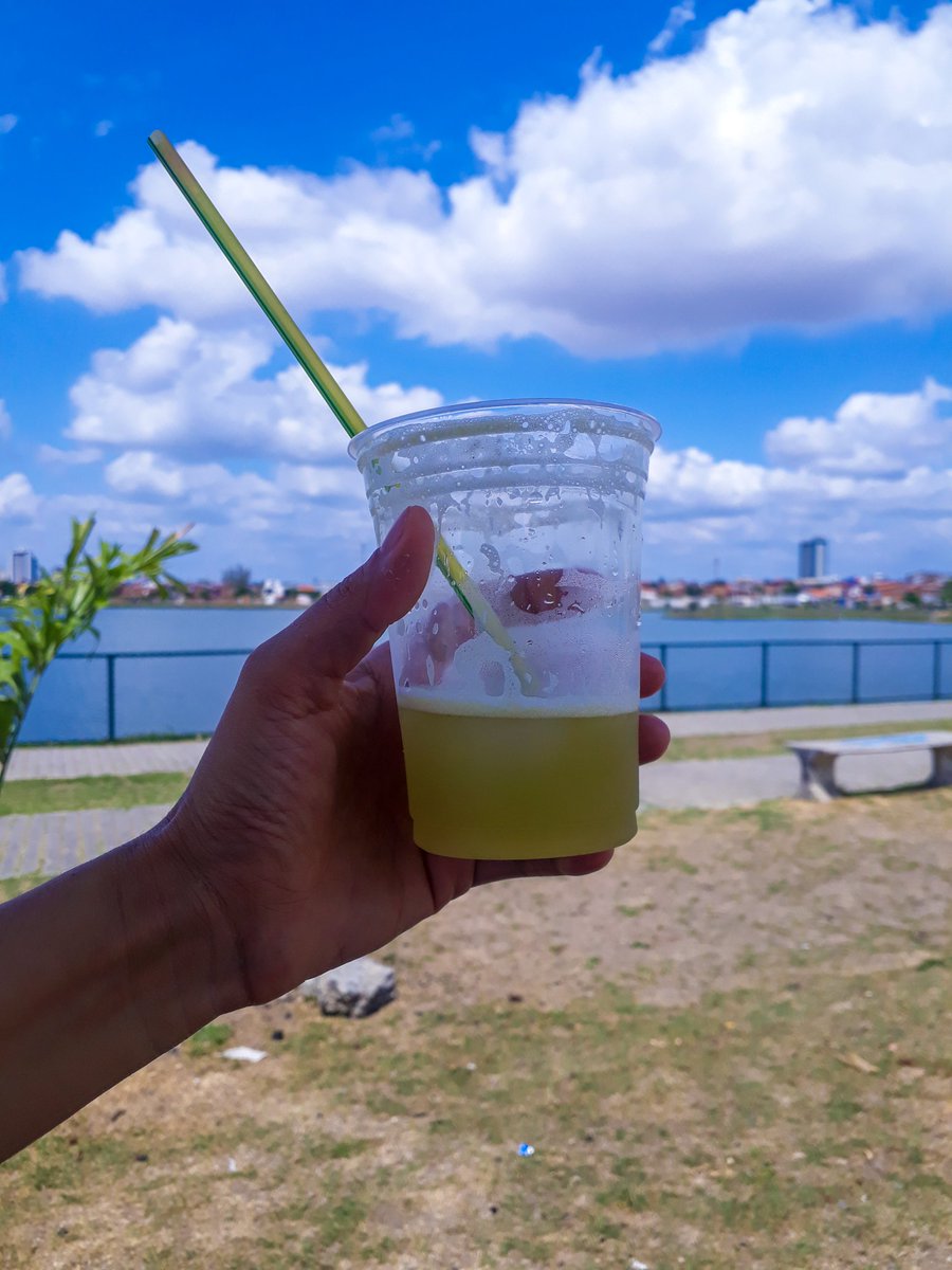 aquelalore's tweet photo. a paz de uma vida modesta, real e muito pouco (ou quase nada) instagramável, na Fêra-Encruzilhada que eu amo. 🎶♥️ https://t.co/sJSa6dBTGx