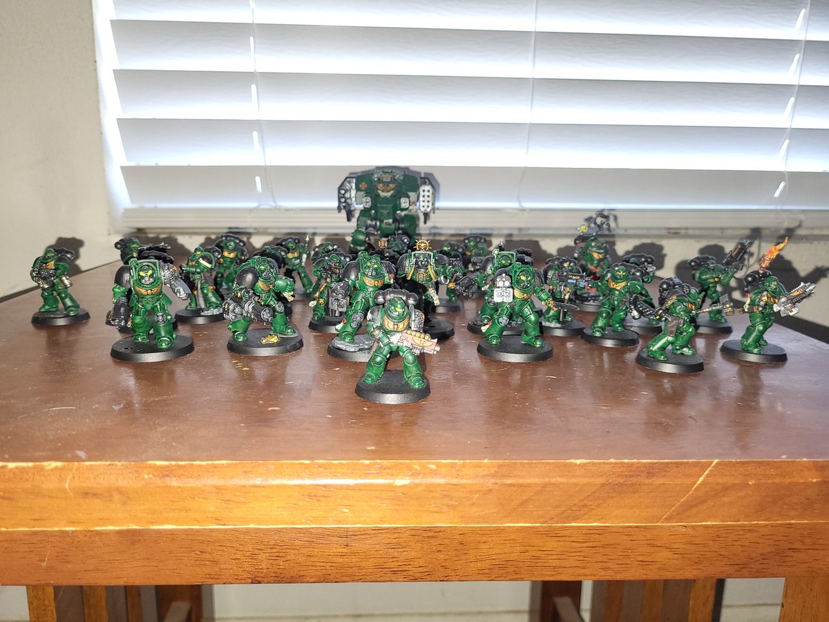 FalloutLink's tweet image. I'm really proud of how my Salamanders army is going. I did modify one of the Leviathan box push-fit terminators so I can add a deathwatch shoulder pauldron to it. #WarhammerCommunity