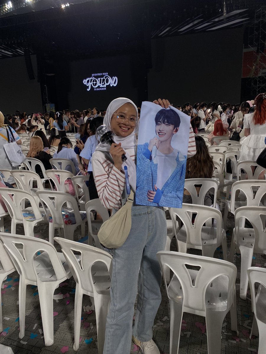 jaeyunssimps's tweet photo. ✅2/9
FOLLOW tour finally comes to the end.
Hoping that our fate will align and we can meet again in the future. The fact that seoul con was my first time seeing svt and the feeling remains indescribable 🤧🩷🩵
#FOLLOW_TOUR_SVT 
#FOLLOW_TO_SEOUL
#FOLLOW_TO_BKK https://t.co/qPDLI6f9fS