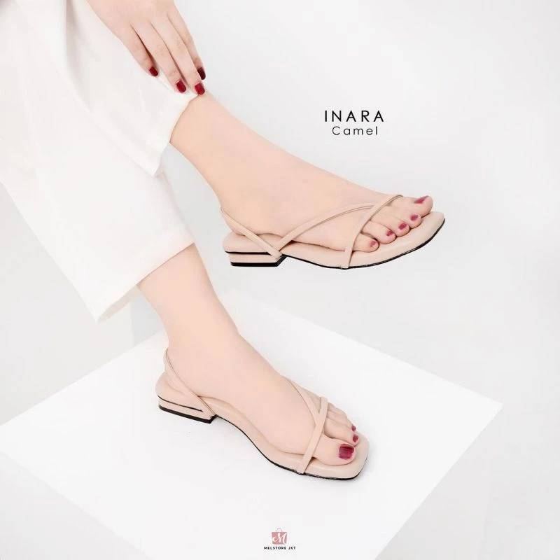 meanin9less's tweet photo. Pgn giveaway sendal ini soalnya beli kekecilan bjirrr. Size 36 (21cm) 

t. zonauang GA https://t.co/HENfloS3bv