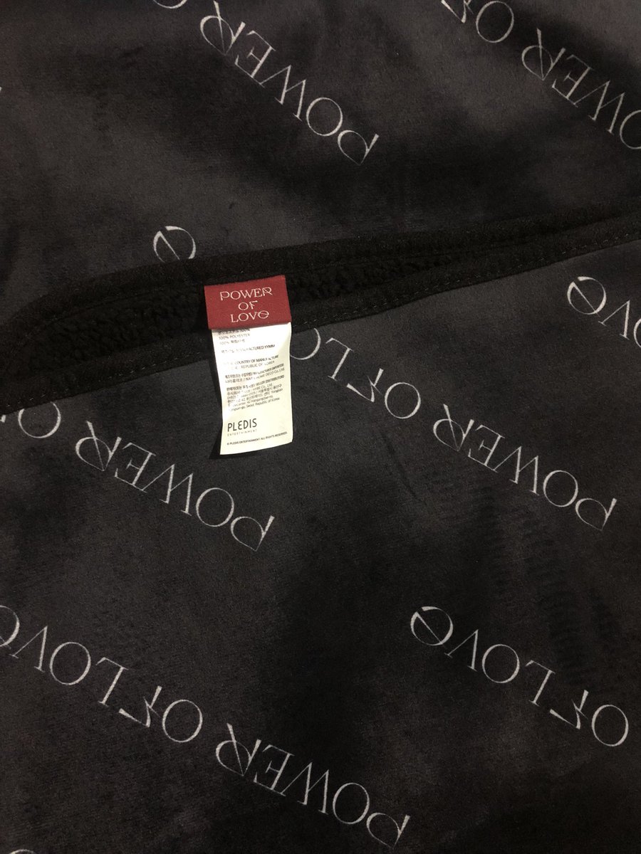 xuminghansol's tweet photo. wts lfb seventeen svt

Power of Love Blanket (Black)
- bought it for 2088php so will also sell for 2088php. Can lower if PAYO
- brand new never been used!
- Bought from Pop Up store at SM North

rfs: need funds for school 

get niyo na po 🥹 can send more pics/vid just dm me! https://t.co/DFi6auPKc0