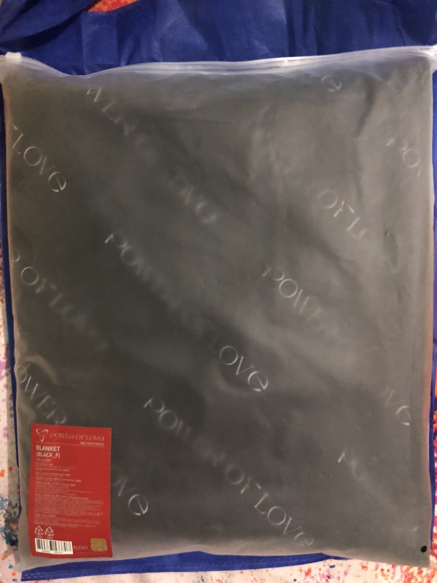 xuminghansol's tweet photo. wts lfb seventeen svt

Power of Love Blanket (Black)
- bought it for 2088php so will also sell for 2088php. Can lower if PAYO
- brand new never been used!
- Bought from Pop Up store at SM North

rfs: need funds for school 

get niyo na po 🥹 can send more pics/vid just dm me! https://t.co/DFi6auPKc0