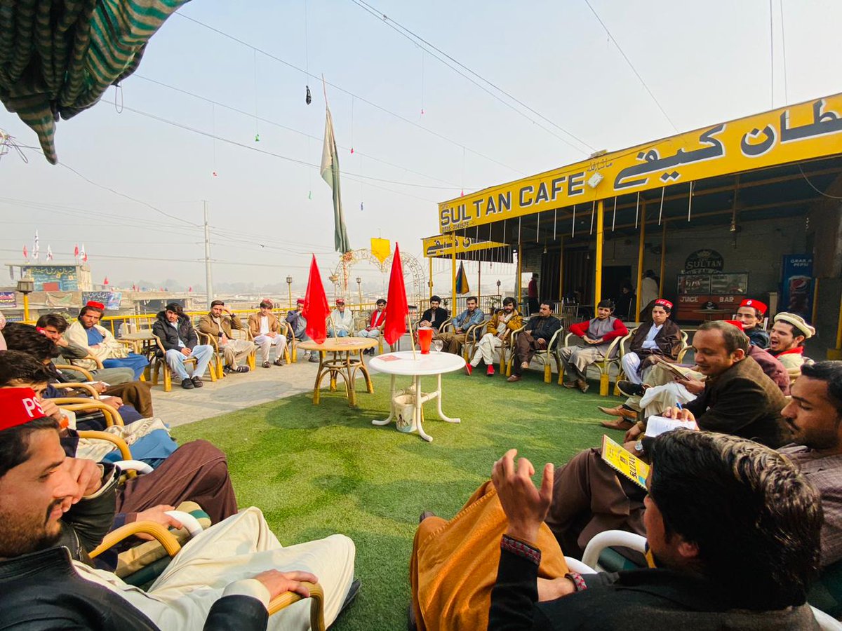 AsifSah73920953's tweet photo. A meeting of the Pashtun Students' Federation was held under the chairmanship of Wahab Afridi in which committees and social media teams were formed for the elections.
@Abdulwahab938
#Anpkhyber
#Pk71
#Vott4laltain https://t.co/opOWytxj2K