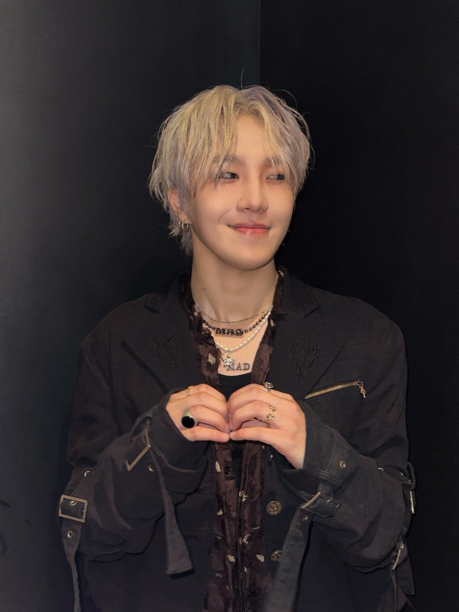 BPM_BEO's tweet photo. [#비오] 📸

현대카드 Curated 90 BE'O 1st Concert in Seoul Day2 완료☂️

의미 있는 첫 단독 콘서트를 우산과 함께 할 수 있어 행복했습니다❤️‍🔥 이틀 동안 보내준 에너지에 힘입어 열심히 달려보겠습니다✨ 올해도 같은 곳에 있어줄 거죠?😍

#BEO #BEO_1st_Concert_in_Seoul https://t.co/ZRNxa1oGBv