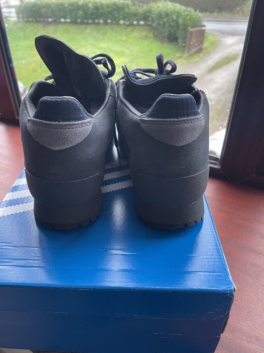 ROB_OB_77's tweet photo. @adiFamily_ @T_C__B_S_T 
Winterhill
BNWTIB
Size 10.5 (runs a little small, normally wear a 10)

Bought direct from adidas, £134 tyd inc PP g&amp;s https://t.co/qH5MJ44OKA