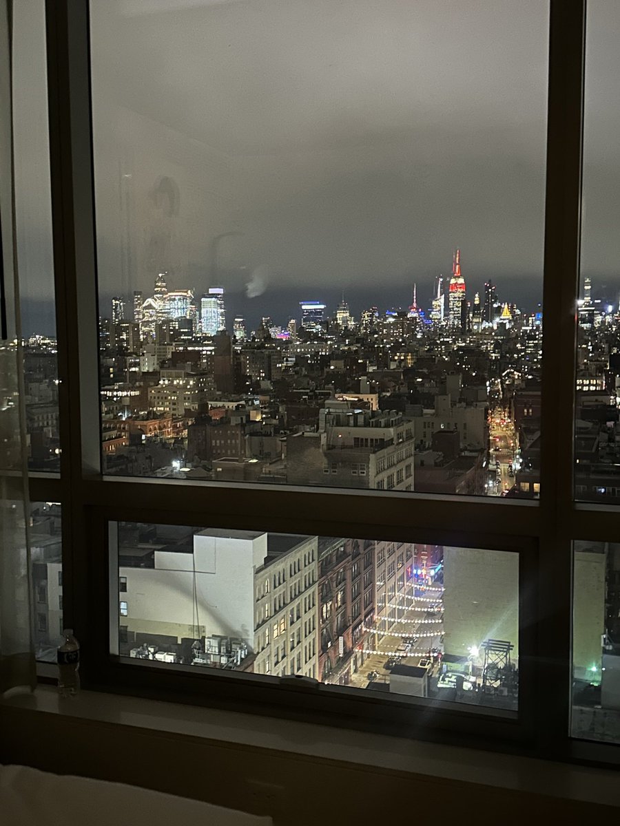 xsss57's tweet photo. 🗽🖤 https://t.co/ePYoEaWWgI