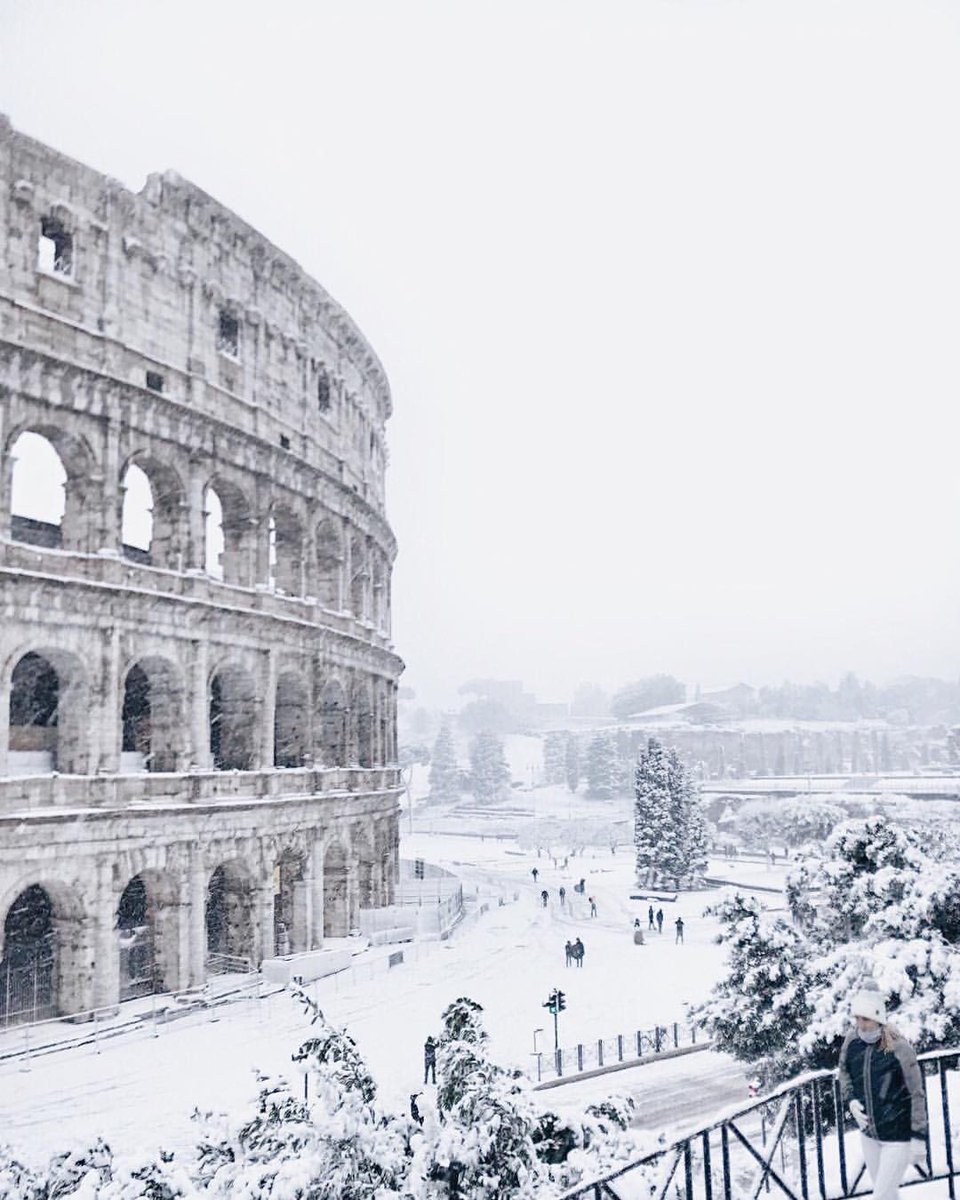 Rome, Italy 🇮🇹 The Colosseum is an amazing architectural masterpiece. It’s a majestic wonder when it’s blanketed in snow.