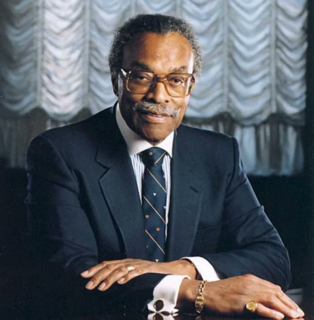 Today we honour the extraordinary legacy of Hamilton’s own Lincoln Alexander – the first Black Canadian MP, Cabinet Minister, and Lieutenant-Governor. I will always remember the first time I met Linc, when I unknowingly knocked on his door during the 2004 by-election. He was a…