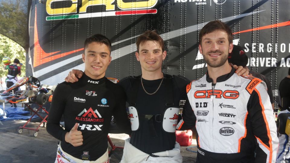 David Sánchez Olmos 🇲🇽 🌳 (@dsoracing) on Twitter photo Regio power!
Esta foto es del 2021 y sigue muy vigente.
<a href="/noel_leon19/">Noel Leon</a> - <a href="/PatricioOWard/">Pato O'Ward</a> - <a href="/Daniel_SuarezG/">Daniel Suárez</a> Regio power!
Esta foto es del 2021 y sigue muy vigente.
<a href="/noel_leon19/">Noel Leon</a> - <a href="/PatricioOWard/">Pato O'Ward</a> - <a href="/Daniel_SuarezG/">Daniel Suárez</a>