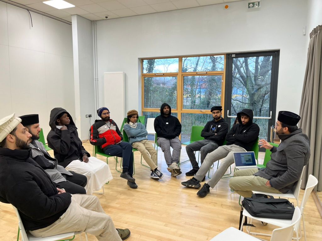 Ahmadiyya Muslim Youth Association, Wales & West tweet media