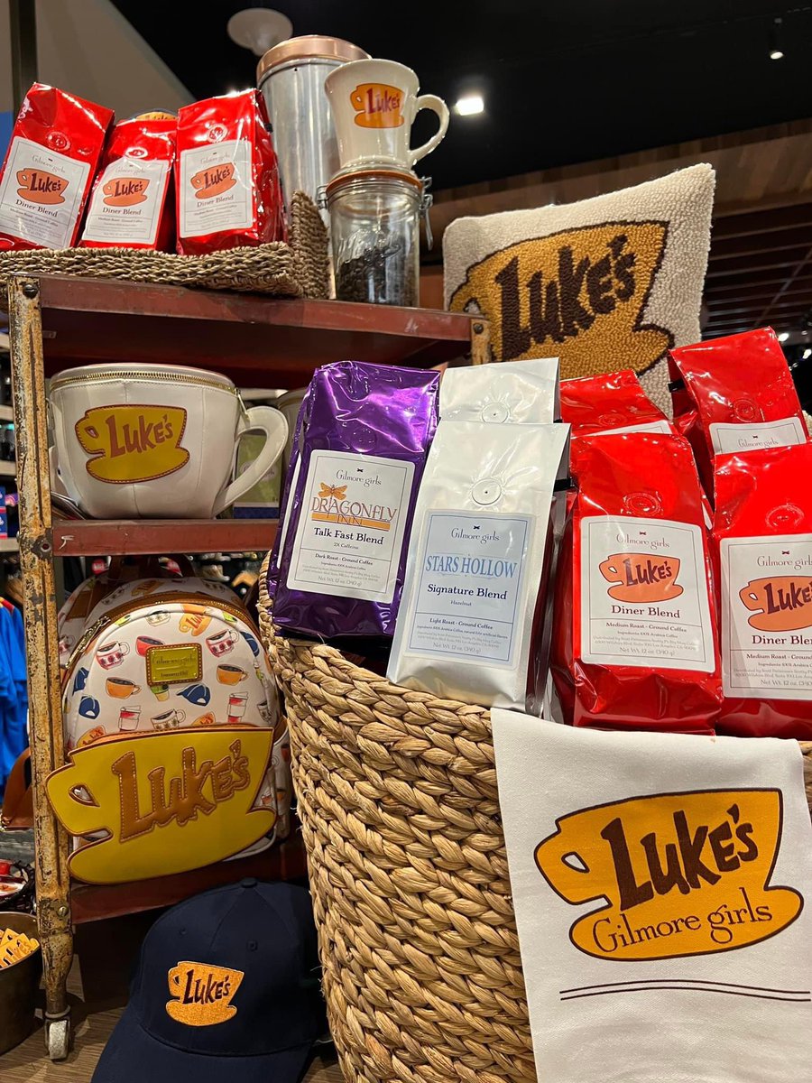 ScottyPsBigMug's tweet photo. Incredibly proud to cobrand with #WarnerBros!
☕️
#LukesDiner, #DragonflyInn, & #StarsHollow @GilmoreGirls blends available EXCLUSIVELY at @wbtourhollywood Studio Store!
☕️
Details: https://t.co/GC1sBx2Ss4 🧢@ScottGPatterson
☕️
#GilmoreGirls #lukedanes #starshollow #dragonflyinn https://t.co/aBeqy1kOIz