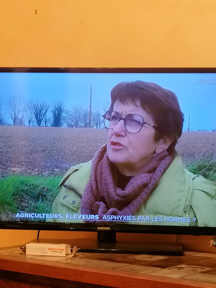 Epineau (@epineau) on Twitter photo Normes trop dures OK mais nous voulons du prix ! Dites le bordel ! <a href="/rousseautrocy/">Arnaud Rousseau</a> @ChLambert_FNSEA Normes trop dures OK mais nous voulons du prix ! Dites le bordel ! <a href="/rousseautrocy/">Arnaud Rousseau</a> @ChLambert_FNSEA