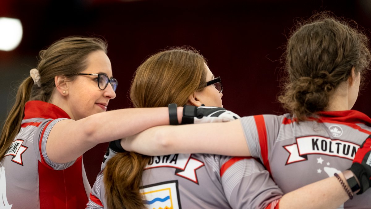 TSNCurling's tweet photo. KERRY GALUSHA DOES IT AGAIN!

Kerry Galusha will make her 21st appearance at the Scotties Tournament of Hearts next month after winning the Northwest Territories women's championship on Sunday. https://t.co/2TWm5Ypkog