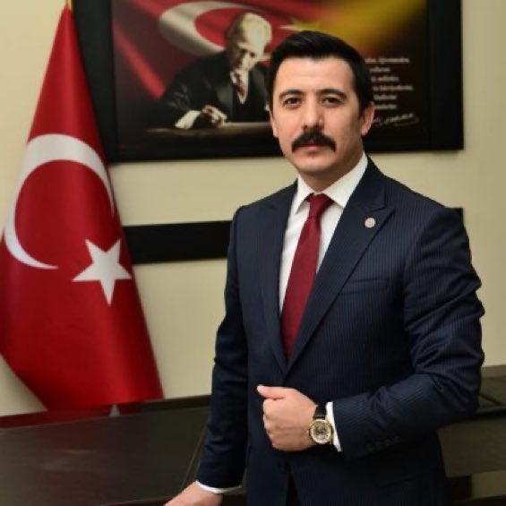 Devletin asil evladı Kulp Kaymakamı Sn Burak Akeller yalnız değildir. Vatan sana minnettardır.
<a href="/burakakeller/">Burak AKELLER</a>