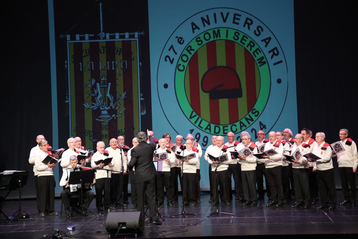 S’acaba la Festa Major d’Hivern! 🦣 Hem celebrat els 25 anys de la Biblioteca, hem ballat al ritme de la cultura popular i hem tancatel centenari del barri de Sales, entre més activitats. Gràcies a totes les entitats i associacions que aquest cap de setmana ens heu fet gaudir! ❣️
