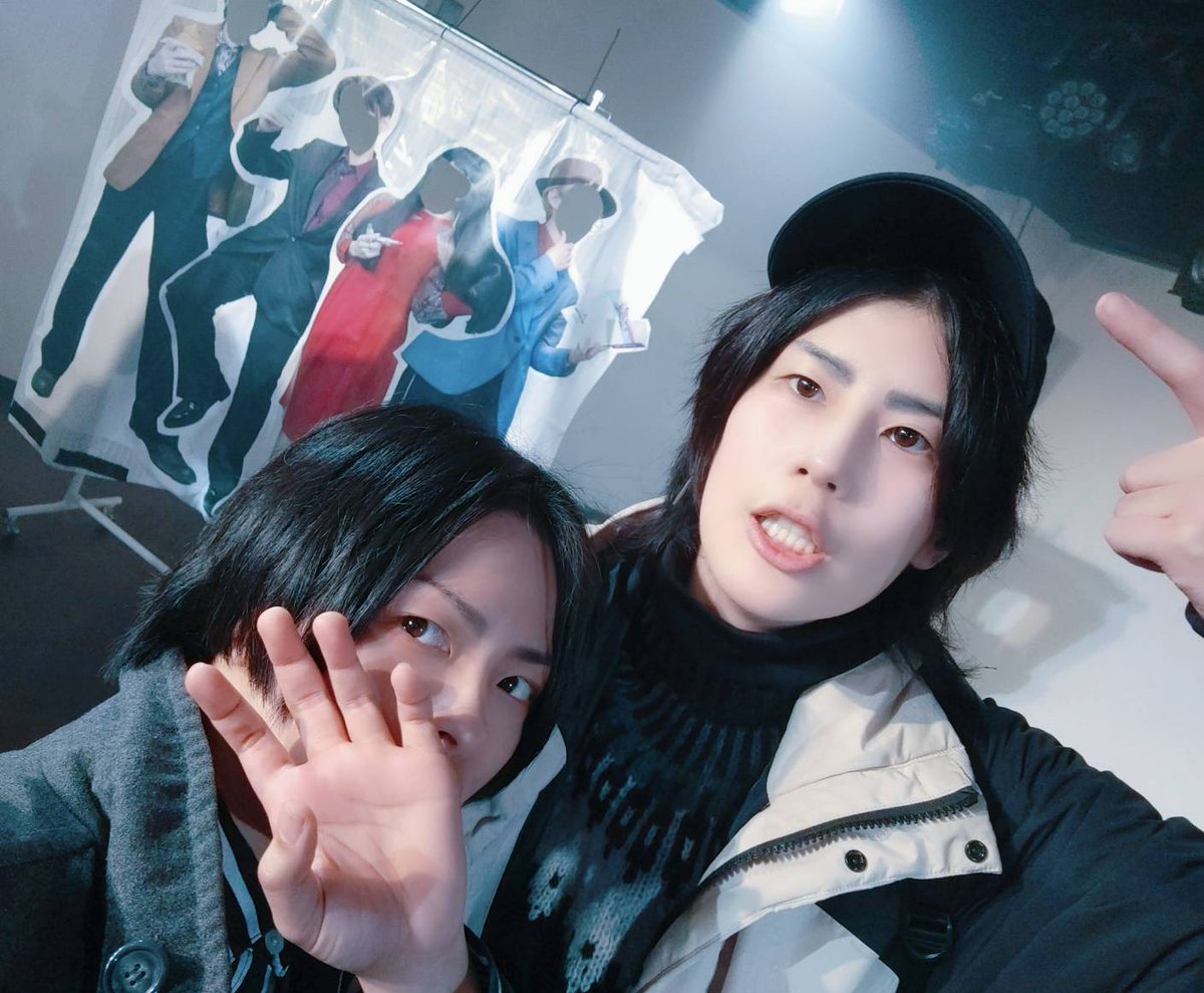 waganaha_kiori's tweet photo. 何曲かウィズプラスの振りを付けてくださっておりますユーキ先生率いる(@O_R_R_B)様のステージをそっっと観て参りました踊りが上手いとかそんな分かりきったことは以下略キャラが立ってるし表情、表情なんだ顔も勿論だけど指先爪先まで表情があるんだ素敵最高にロック一生楽し文字数
#orrb #TITLA https://t.co/yqcCtF6iLG
